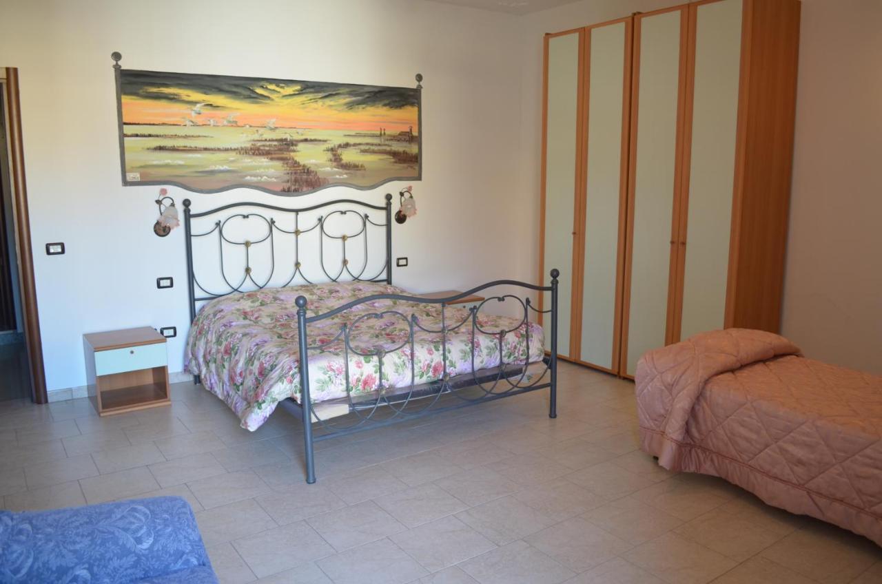 Al Pasarat Hotel Comacchio Exterior photo