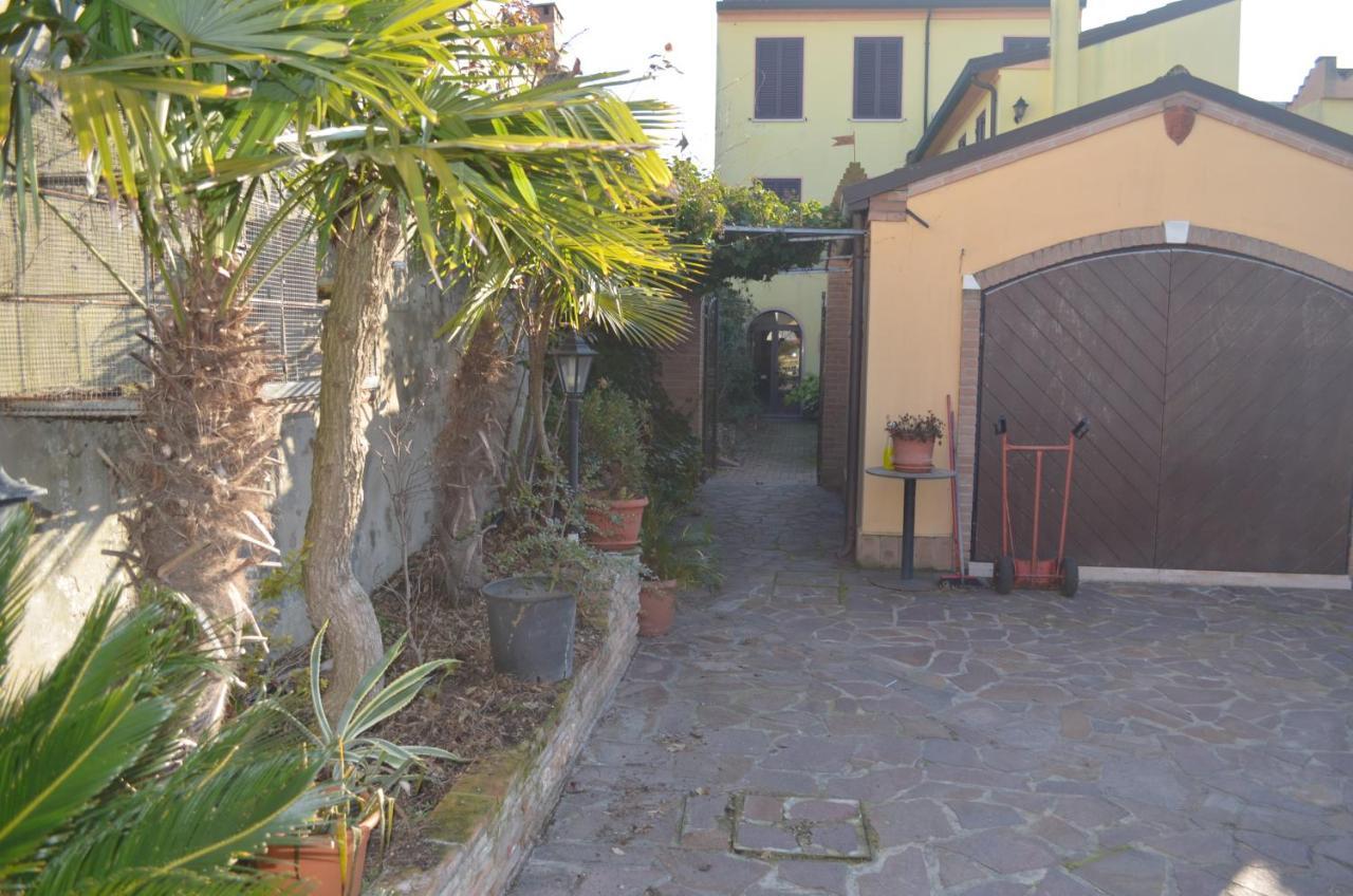 Al Pasarat Hotel Comacchio Exterior photo